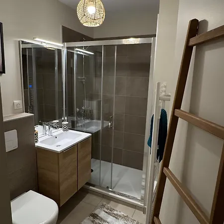 Entierement Renove Apartmán