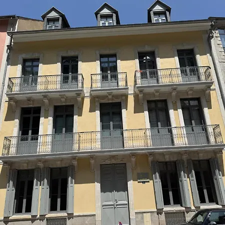 Apartman Entierement Renove
